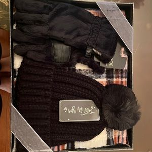 Vince Camuto Scarf, Gloves and Hat